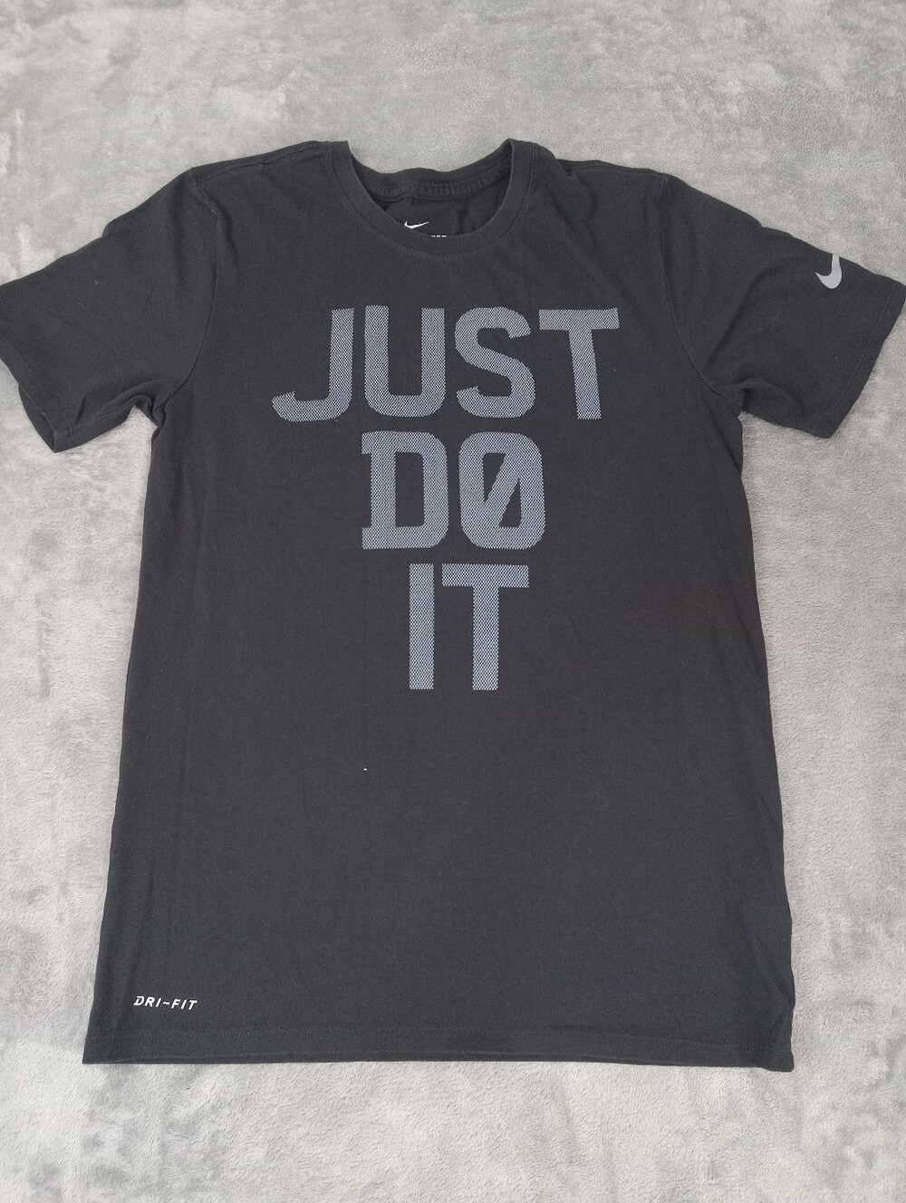 Nike Men's Black 'Just Do It' Dri-FIT Short Sleeve Tee Size Small